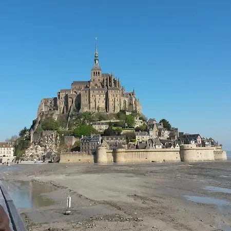 Du Marais