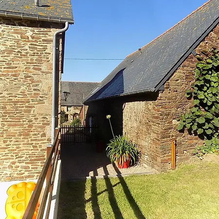 Du Marais Holiday home Sougeal